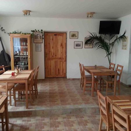 Privat Bohemia Hotel Satov Exterior photo