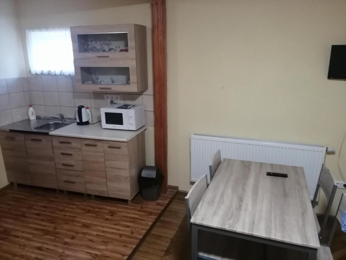 Privat Bohemia Hotel Satov Exterior photo