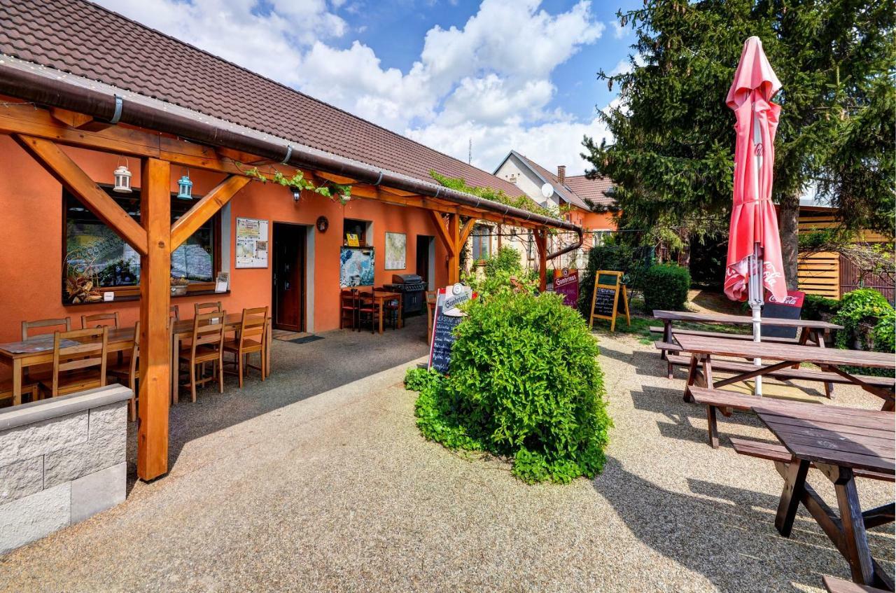 Privat Bohemia Hotel Satov Exterior photo